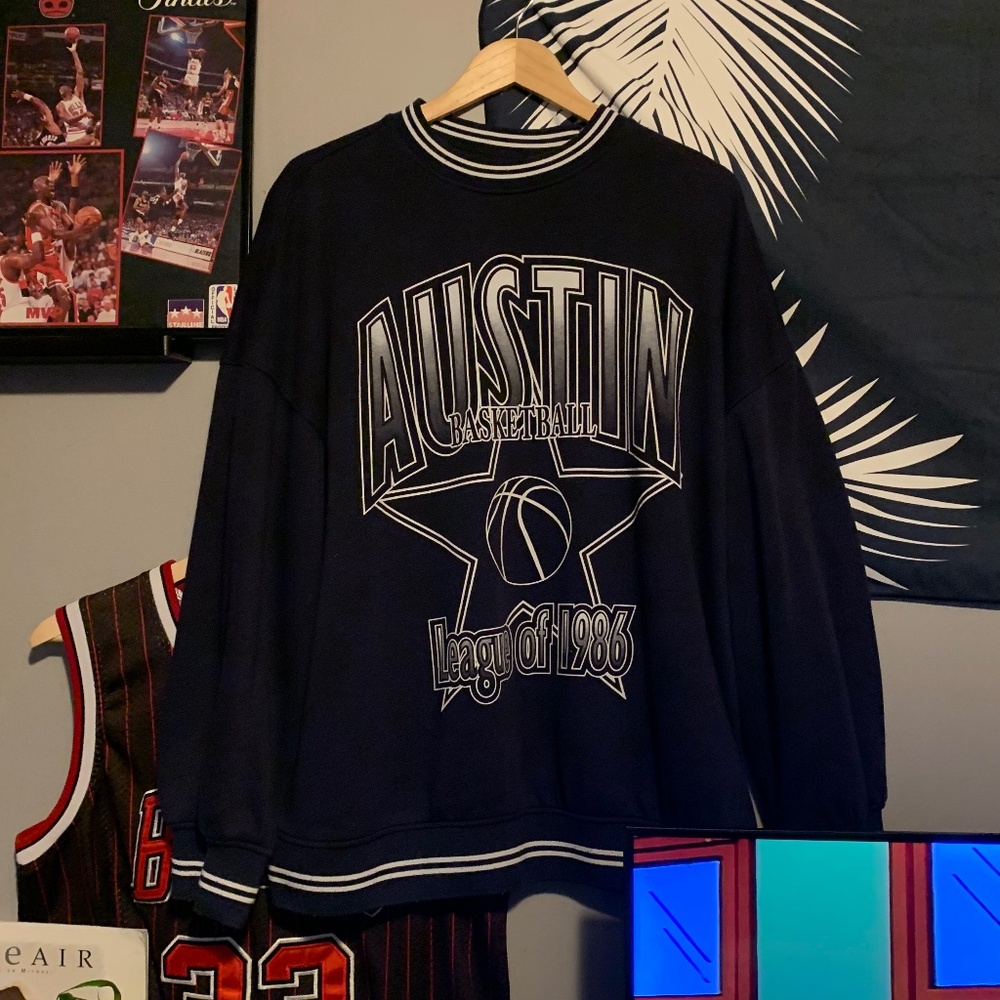 Vintage Style Austin Basketball Crewneck